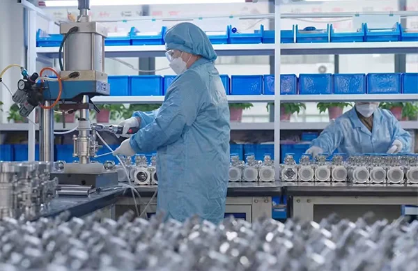 Dingyue builds the foundation of hygiene-level valve quality through precise manufacturing.